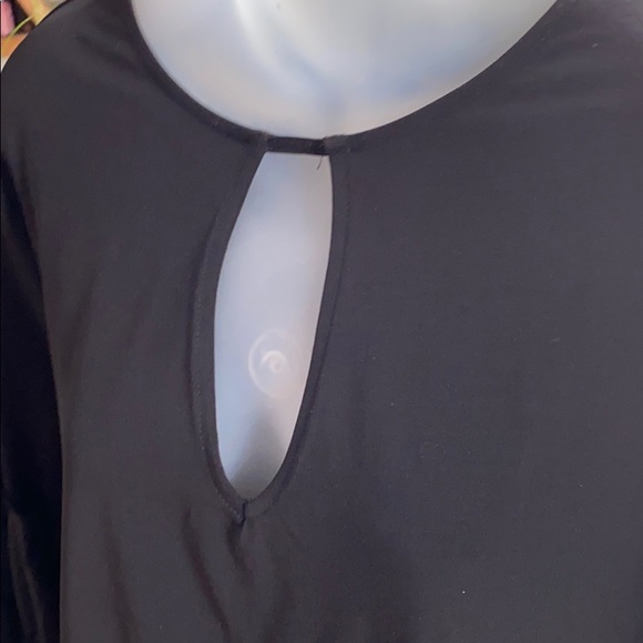 Guess long sleeve top - Picture 3 of 4